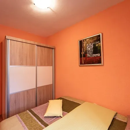 Karen - Three Bedroom With Terrace A5 Appartement Vinišće