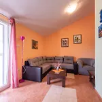 Apartman 3 Bedroom With Terrace
