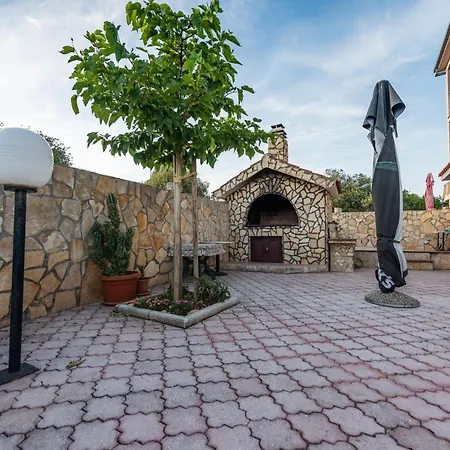 3 Bedroom With Terrace