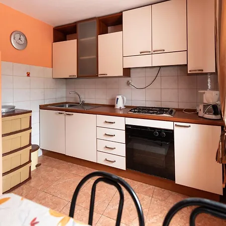 Apartman 3 Bedroom With Terrace